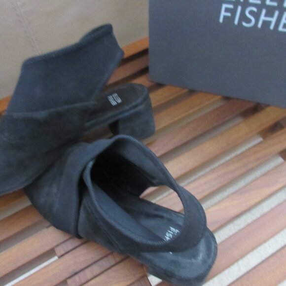 EILEEN FISHER Luca Sandals in Black Tumbled Nubuck / Pre-Owned - Picture 4 of 5